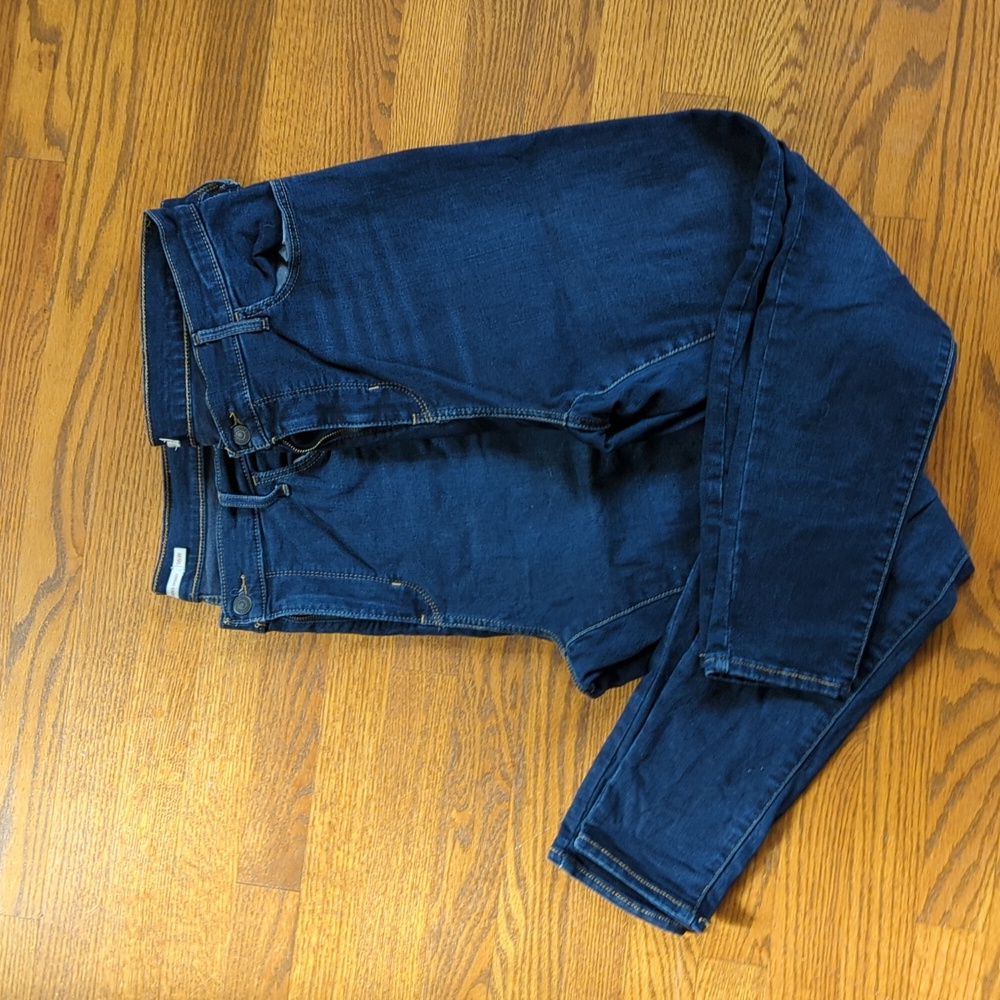 Two 720 Levi Bundle, Euc - image 1